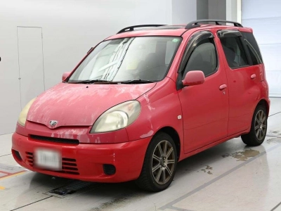 TOYOTA FUN CARGO