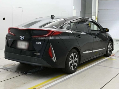 TOYOTA PRIUS PHV