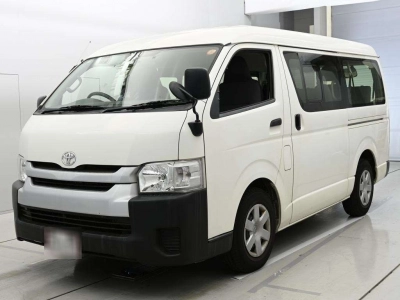 TOYOTA HIACE WAGON
