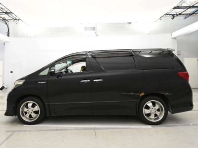 TOYOTA ALPHARD HYBRID