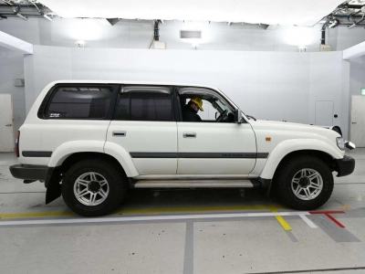 TOYOTA LAND CRUISER 80