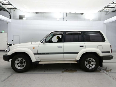 TOYOTA LAND CRUISER 80