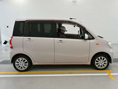 DAIHATSU TANTO EXE