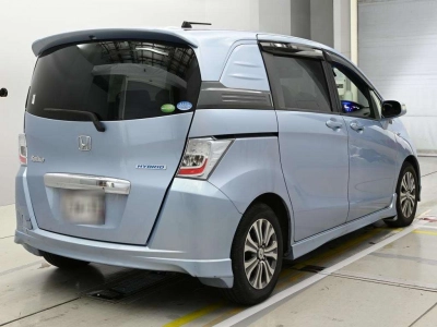 HONDA FREED SPIKE HYBRID