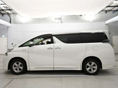 TOYOTA VELLFIRE HYBRID