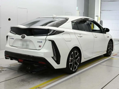 TOYOTA PRIUS PHV