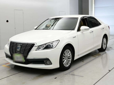 TOYOTA CROWN HYBRID