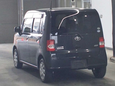 TOYOTA PIXIS SPACE