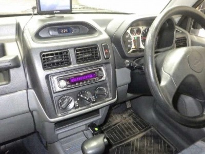 MITSUBISHI PAJERO MINI