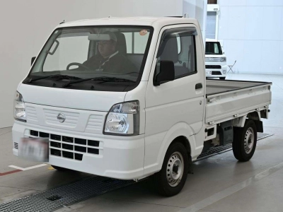 NISSAN NT100 CLIPPER