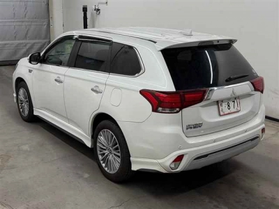 MITSUBISHI OUTLANDER PHEV
