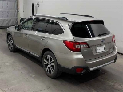 SUBARU OUTBACK