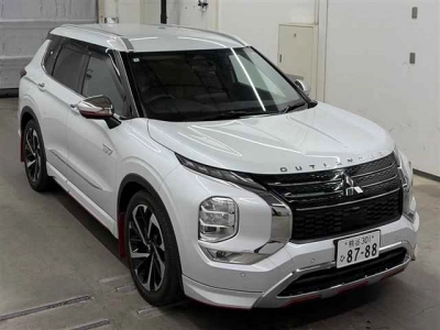MITSUBISHI OUTLANDER PHEV