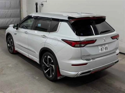 MITSUBISHI OUTLANDER PHEV