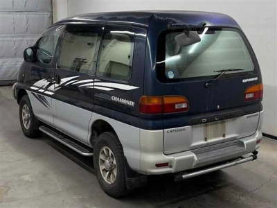 MITSUBISHI DELICA SPACE GEAR