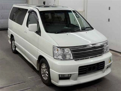 NISSAN ELGRAND