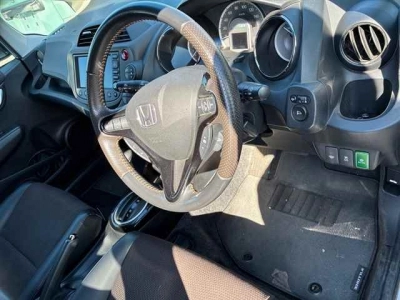 HONDA FIT SHUTTLE HYBRID