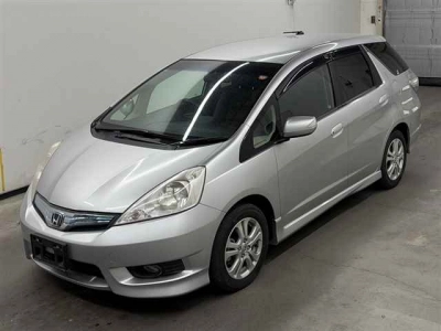 HONDA FIT SHUTTLE HYBRID