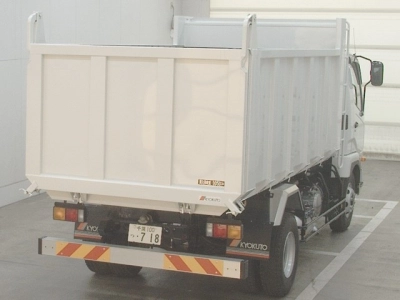 MITSUBISHI FUSO FIGHTER