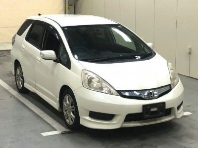 HONDA FIT SHUTTLE