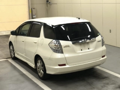 HONDA FIT SHUTTLE