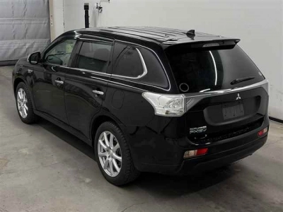 MITSUBISHI OUTLANDER PHEV