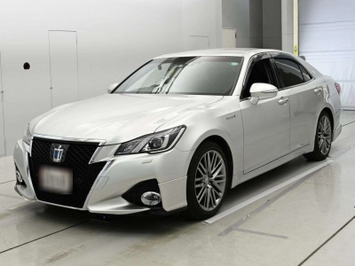 TOYOTA CROWN HYBRID