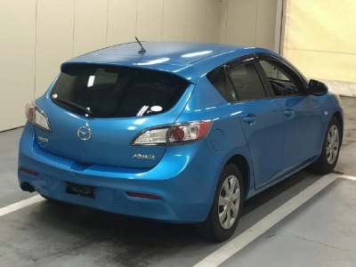 MAZDA AXELA SPORT