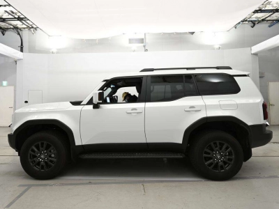 TOYOTA LAND CRUISER 250