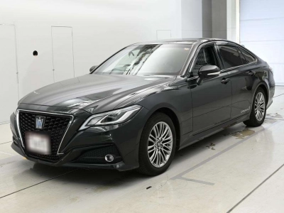 TOYOTA CROWN HYBRID
