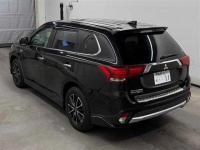 MITSUBISHI OUTLANDER PHEV