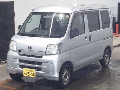 TOYOTA PIXIS VAN