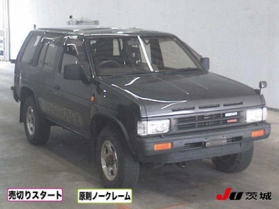 NISSAN TERRANO