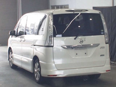 NISSAN SERENA