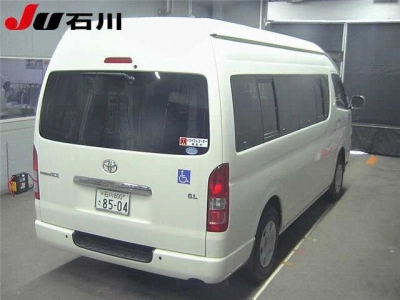TOYOTA REGIUS VAN