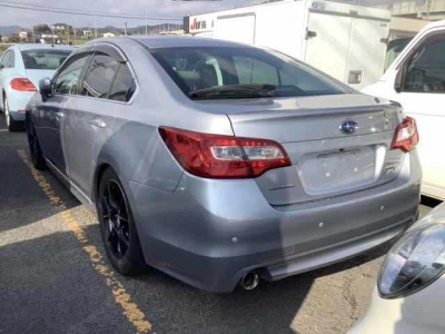 SUBARU LEGACY B4