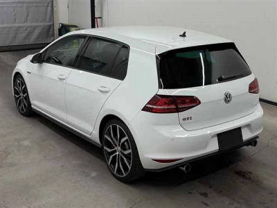 VOLKSWAGEN GOLF  GTI