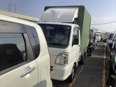 NISSAN CLIPPER TRUCK