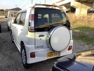 DAIHATSU TERIOS KID