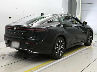 TOYOTA CROWN CROSSOVER
