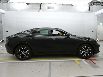 TOYOTA CROWN CROSSOVER