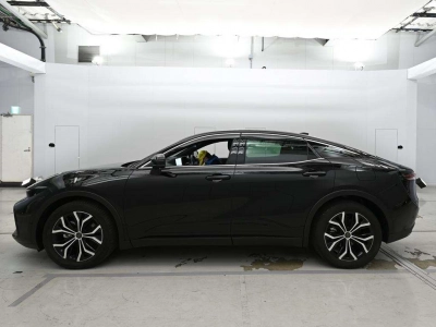 TOYOTA CROWN CROSSOVER