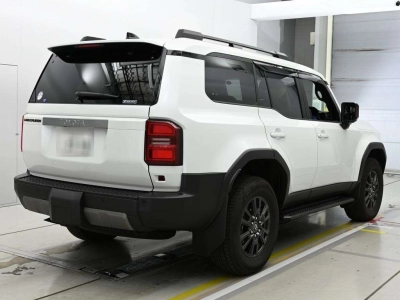TOYOTA LAND CRUISER 250