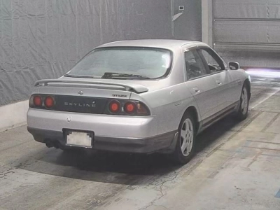 NISSAN SKYLINE