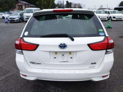 TOYOTA COROLLA FIELDER