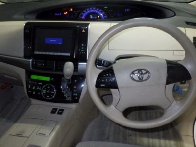 TOYOTA ESTIMA HYBRID