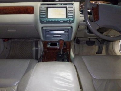 TOYOTA CROWN ATHLETE