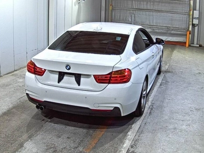BMW 4 SERIES