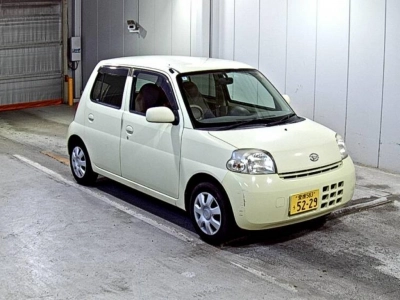 DAIHATSU ESSE