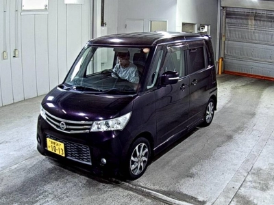 NISSAN ROOX